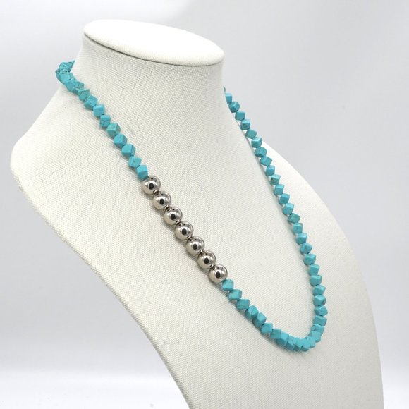 Necklace with Turquoise stones and Hematite accent beads. - Picture 4 of 5